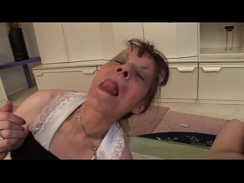 ❤️ Dos abuelas y un abuelo hacen un trío ❤ Video de sexo en es.stroybassein.ru ❌️❤️❤️❤️❤️❤️❤️❤️