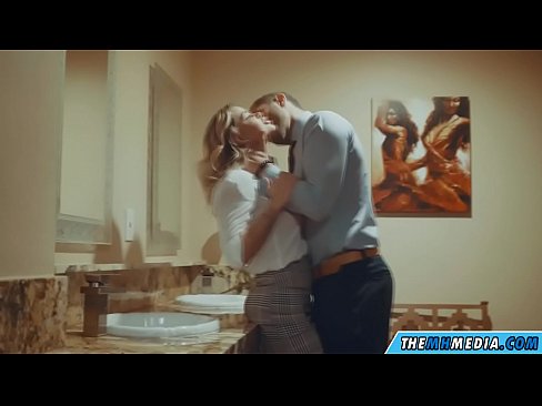 ❤️ Cuando una rubia tetona te seduce en un baño público ❤ Video de sexo en es.stroybassein.ru ❌️❤️❤️❤️❤️❤️❤️❤️